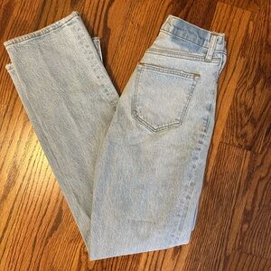 Abercrombie & Fitch 90’s Straight Leg Ultra High Rise Jeans